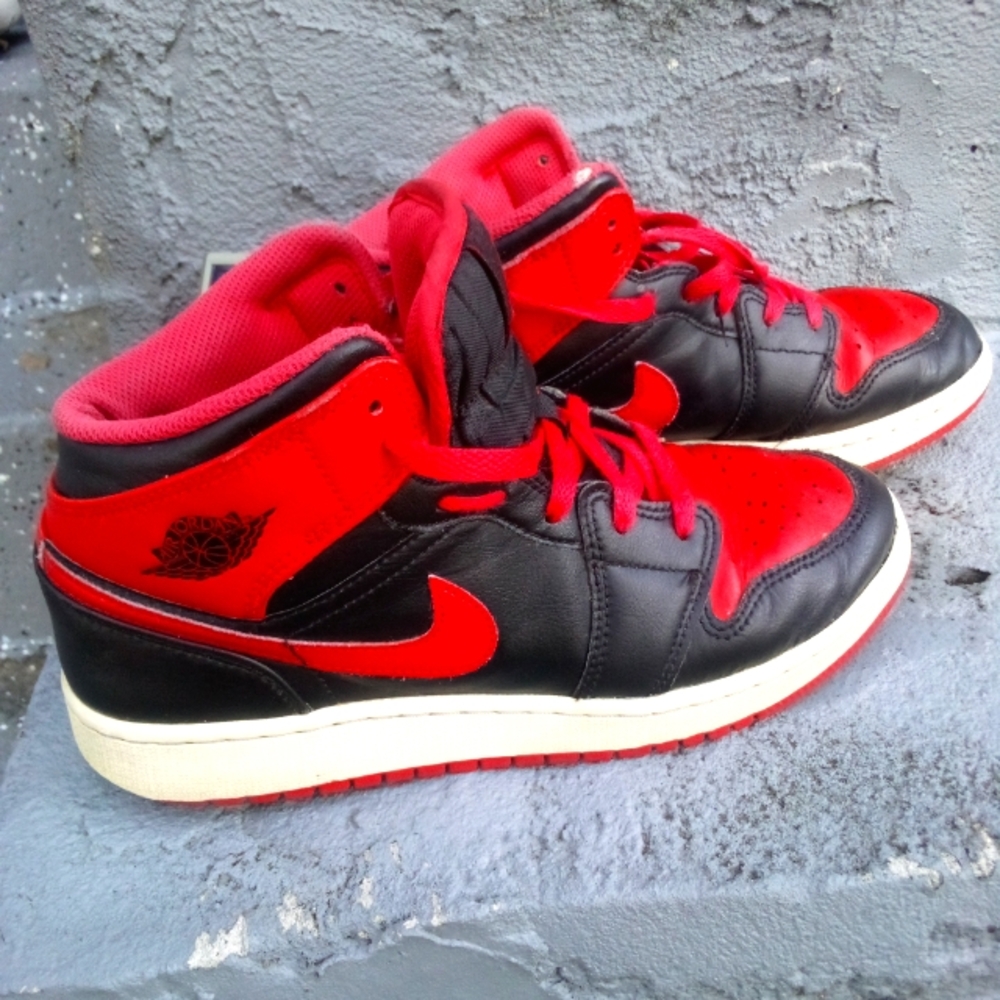 Nike Air Jordan 1 High OG Bred